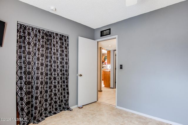 9631 E Myra Drive, Tucson, AZ 85730