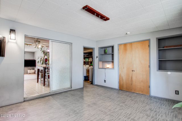 9631 E Myra Drive, Tucson, AZ 85730