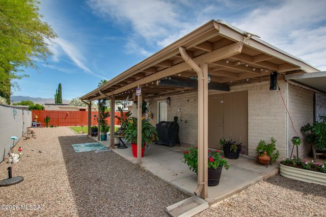 9631 E Myra Drive, Tucson, AZ 85730