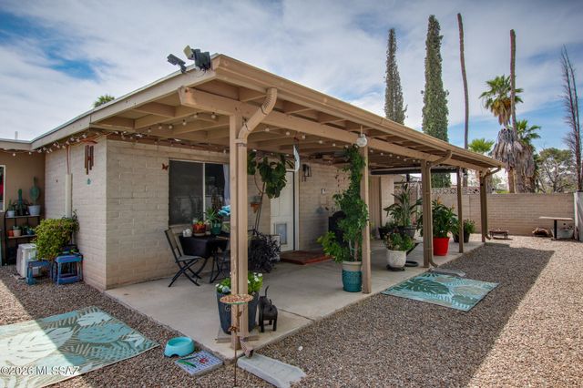 9631 E Myra Drive, Tucson, AZ 85730