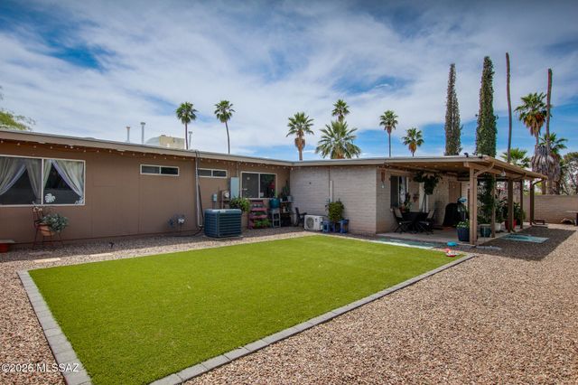 9631 E Myra Drive, Tucson, AZ 85730