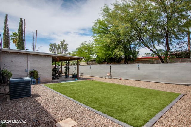 9631 E Myra Drive, Tucson, AZ 85730