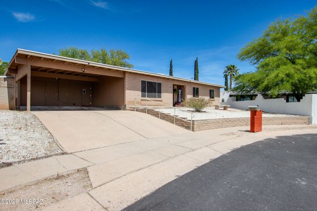 9631 E Myra Drive, Tucson, AZ 85730