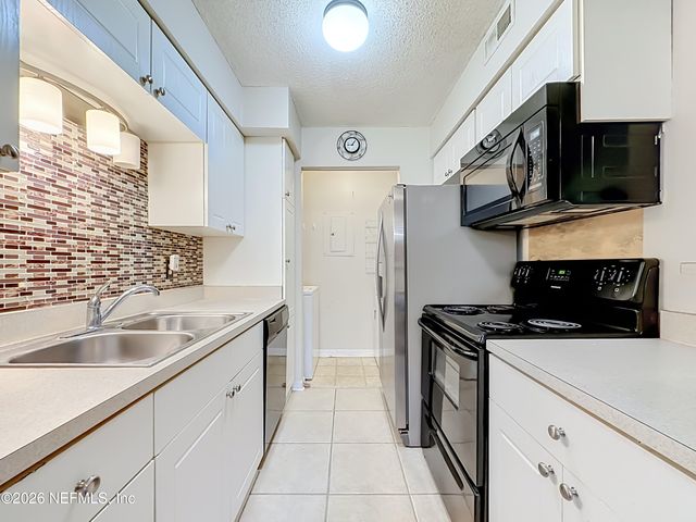 10200 BELLE RIVE Boulevard 127, Jacksonville, FL 32256