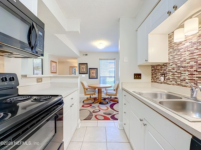 10200 BELLE RIVE Boulevard 127, Jacksonville, FL 32256