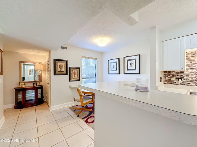 10200 BELLE RIVE Boulevard 127, Jacksonville, FL 32256