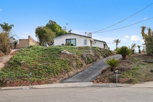 1781 Colter Lake Ct, El Cajon, CA 92019