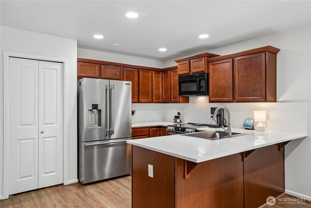 3672 London Loop NE, Lacey, WA 98516