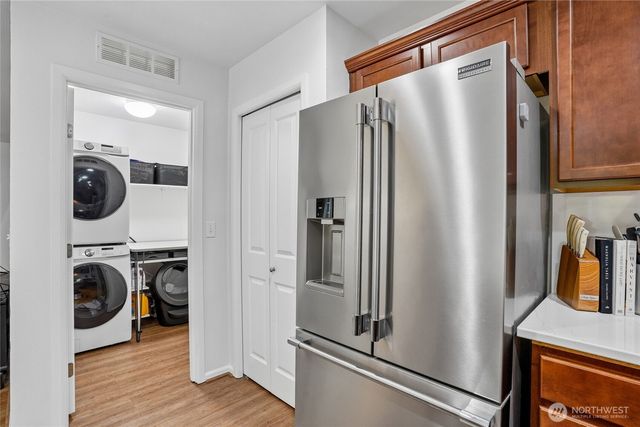 3672 London Loop NE, Lacey, WA 98516