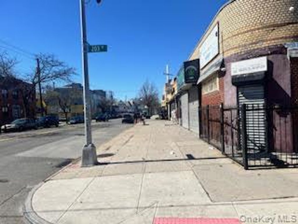 202-17 Hollis Avenue, Saint Albans, NY 11423 — photo 2