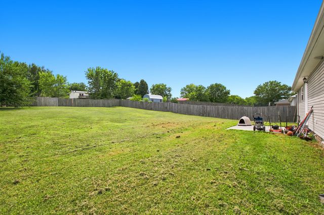 237 Santa Monica Blvd, Gallatin, TN 37066