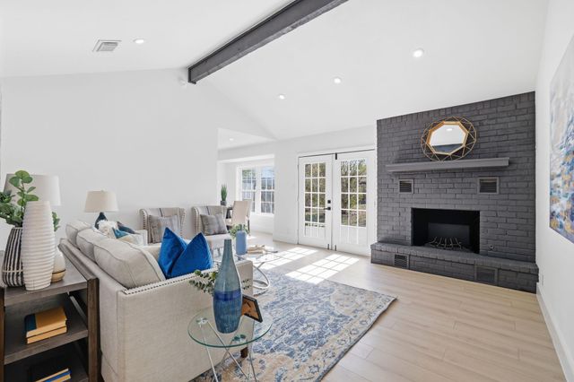 1509 Parkview LN, San Marcos, TX 78666