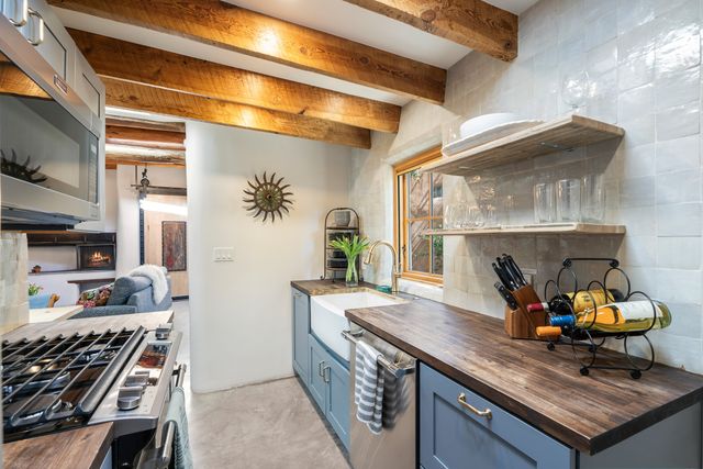 942 Canyon A & B, Santa Fe, NM 87501