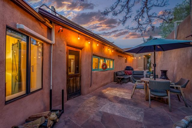942 Canyon A & B, Santa Fe, NM 87501