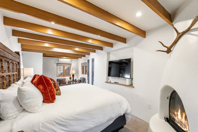 942 Canyon A & B, Santa Fe, NM 87501