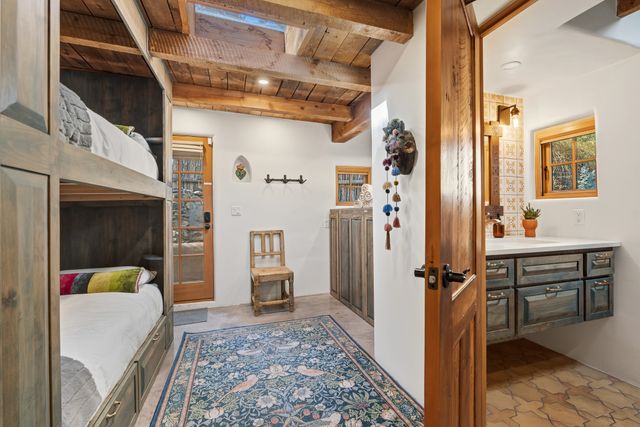 942 Canyon A & B, Santa Fe, NM 87501