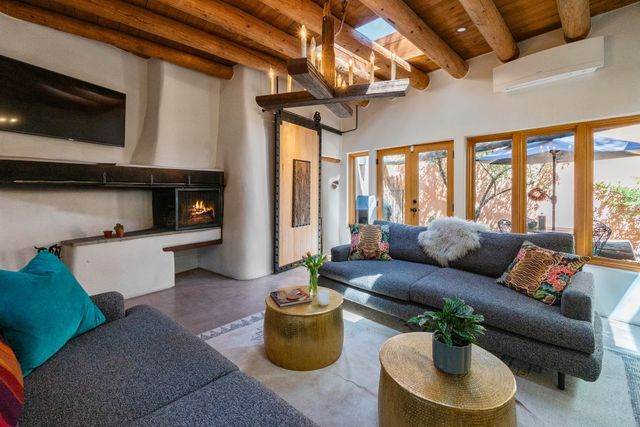 942 Canyon A & B, Santa Fe, NM 87501