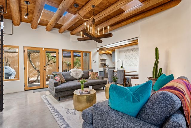 942 Canyon A & B, Santa Fe, NM 87501