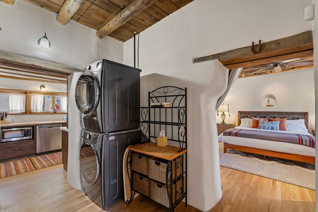 942 Canyon A & B, Santa Fe, NM 87501