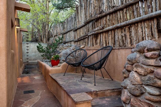 942 Canyon A & B, Santa Fe, NM 87501