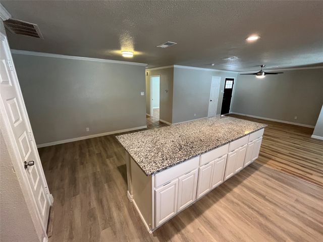 3053 Rotan Lane, Dallas, TX 75229