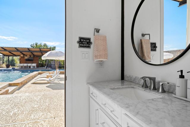 1293 Harmon Hills RD, Dripping Springs, TX 78620