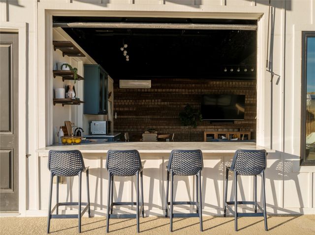 1293 Harmon Hills RD, Dripping Springs, TX 78620