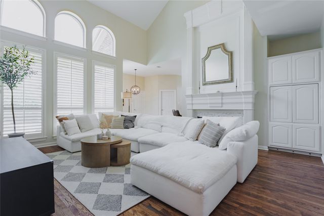 7611 Sweetgum Drive, Irving, TX 75063