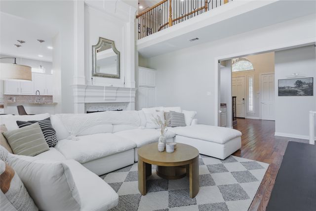 7611 Sweetgum Drive, Irving, TX 75063