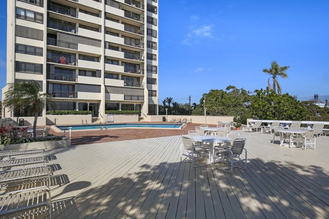 5600 N Flagler Drive 605, West Palm Beach, FL 33407