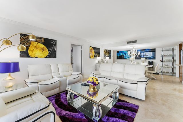 5600 N Flagler Drive 605, West Palm Beach, FL 33407