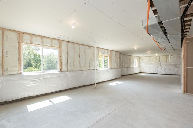 1436 Trail Creek Road, Huxley, IA 50124