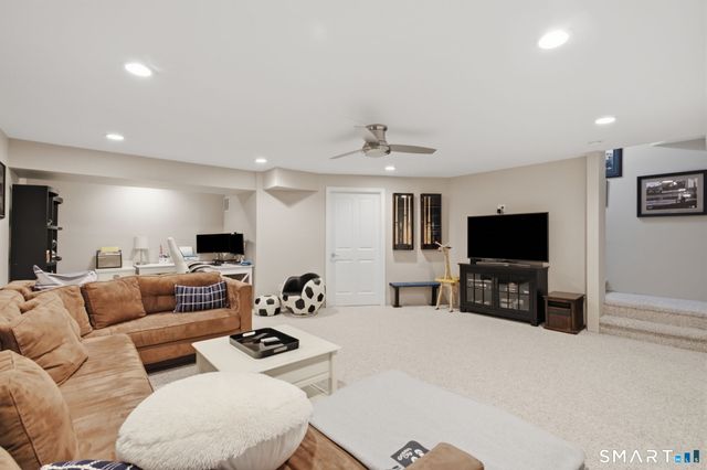 224 Sterling Drive, Newington, CT 06111