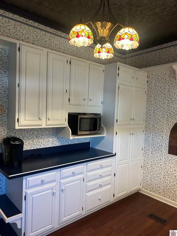 85 Main Street, Cadiz, KY 42211