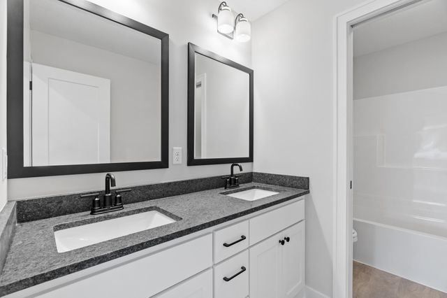 15384 Xylite Street NE, Ham Lake, MN 55304