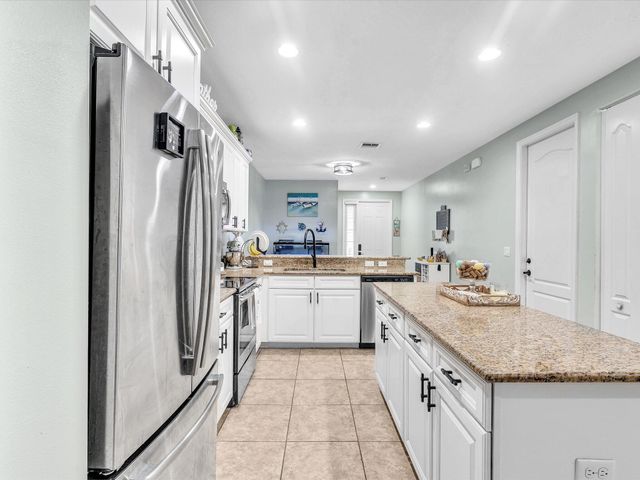 7758 SW 52nd Place 7758, Davie, FL 33328