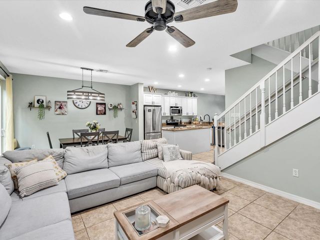 7758 SW 52nd Place 7758, Davie, FL 33328