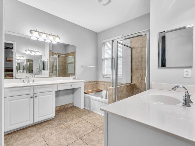 7758 SW 52nd Place 7758, Davie, FL 33328