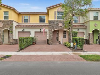 7758 SW 52nd Place 7758, Davie, FL 33328
