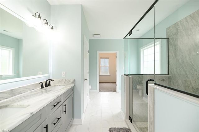 115 Osborn LN, Seaford, VA 23696