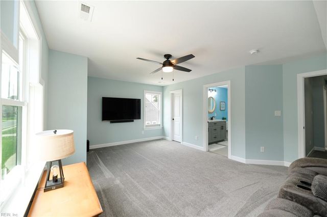 115 Osborn LN, Seaford, VA 23696