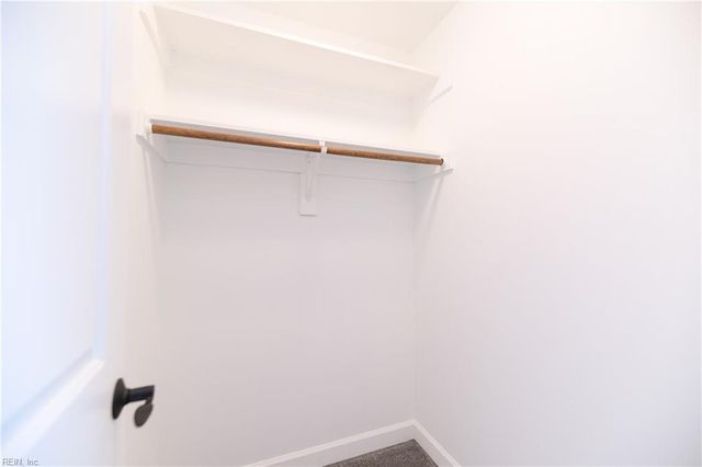 115 Osborn LN, Seaford, VA 23696
