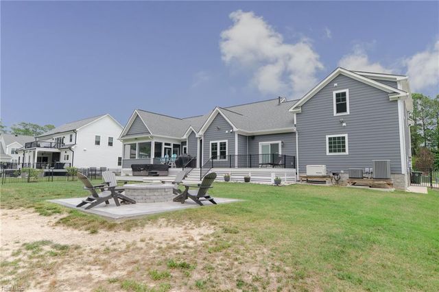 115 Osborn LN, Seaford, VA 23696