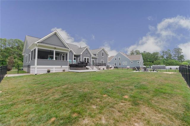 115 Osborn LN, Seaford, VA 23696