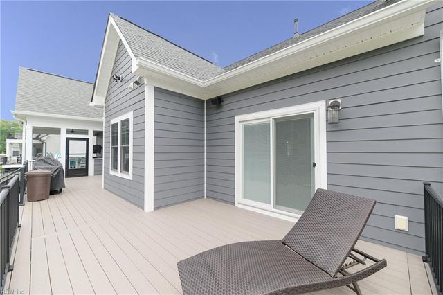 115 Osborn LN, Seaford, VA 23696