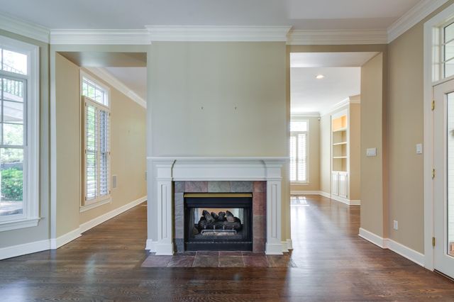 871 HARBOR BEND RD, Memphis, TN 38103