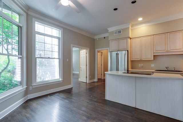 871 HARBOR BEND RD, Memphis, TN 38103