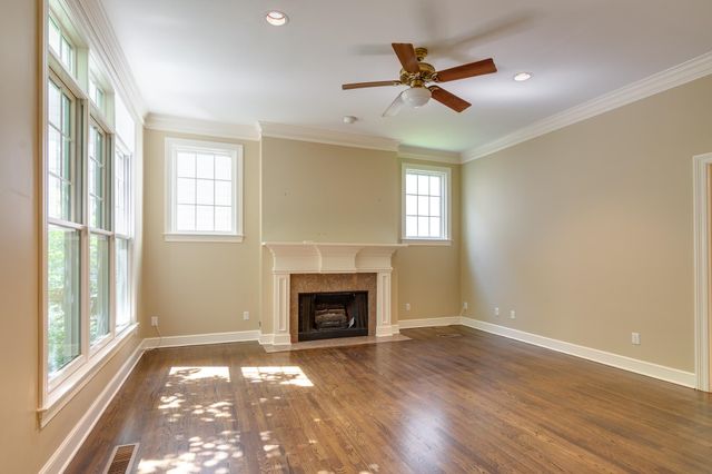 871 HARBOR BEND RD, Memphis, TN 38103