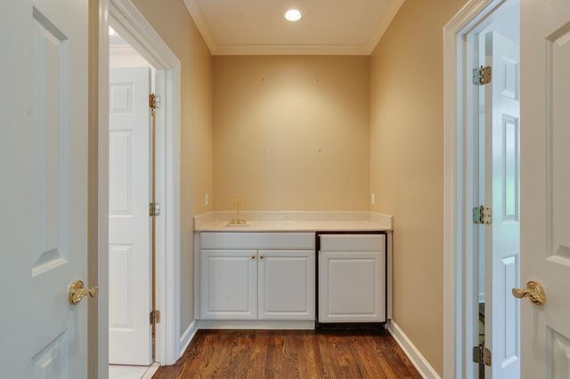 871 HARBOR BEND RD, Memphis, TN 38103