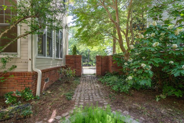 871 HARBOR BEND RD, Memphis, TN 38103
